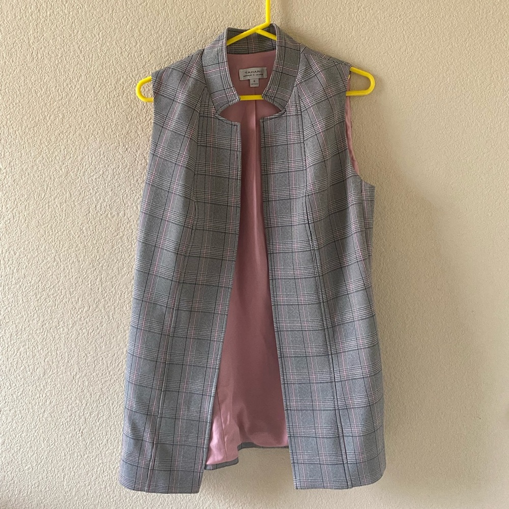 Tahari Plaid Vest